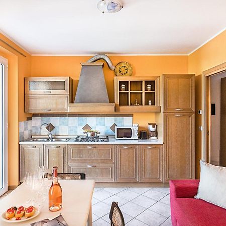 Annamaria 9 Apartment By Wonderful Italy Sirmione Exteriör bild