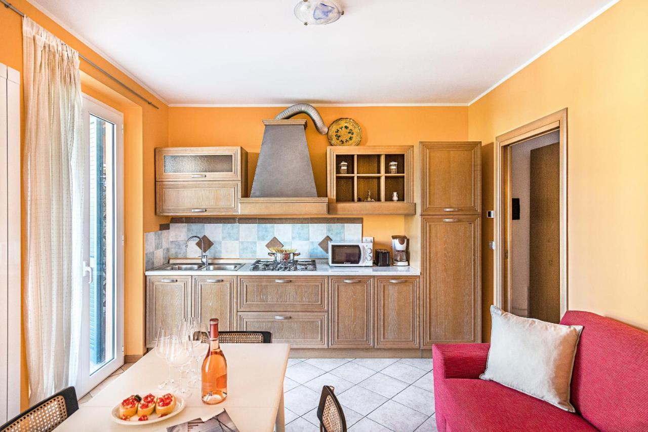 Annamaria 9 Apartment By Wonderful Italy Sirmione Exteriör bild