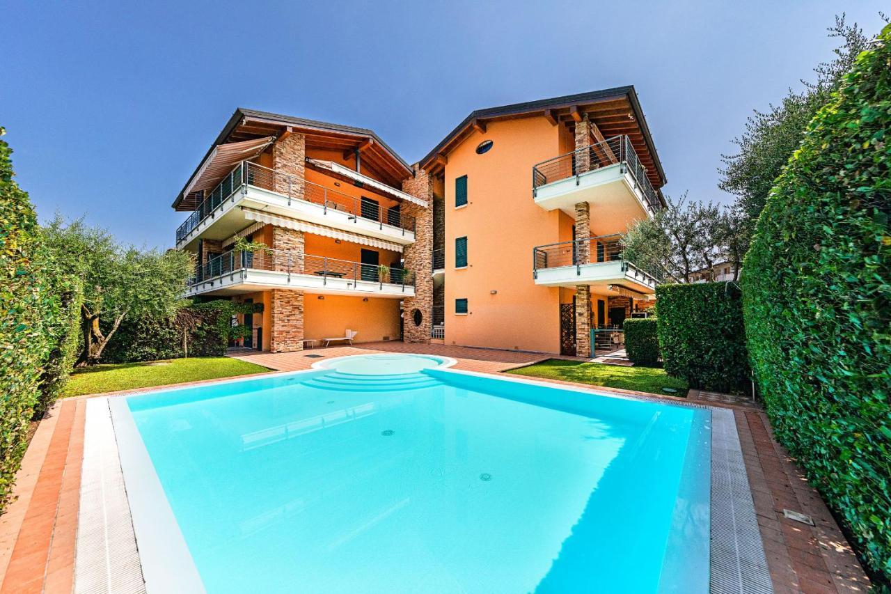 Annamaria 9 Apartment By Wonderful Italy Sirmione Exteriör bild